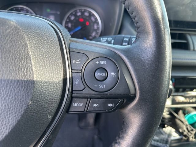 Used 2022 Toyota RAV4 SE image 26