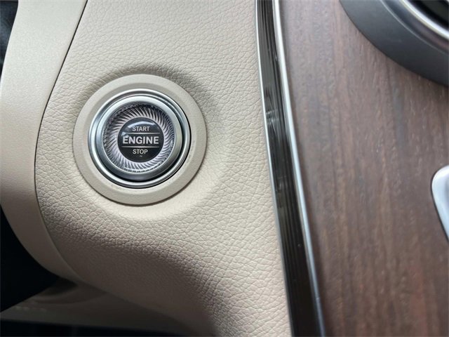 Used 2021 Mercedes-Benz GLC 300 4MATIC image 39