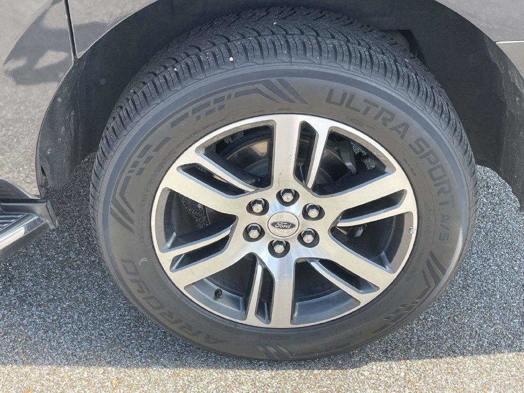 Certified 2023 Ford Expedition Max XLT RWD image 9