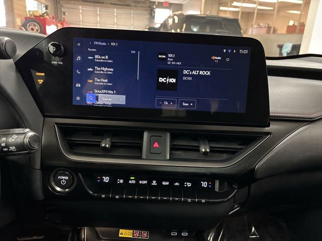 Used 2023 Lexus UX 250h F Sport image 8