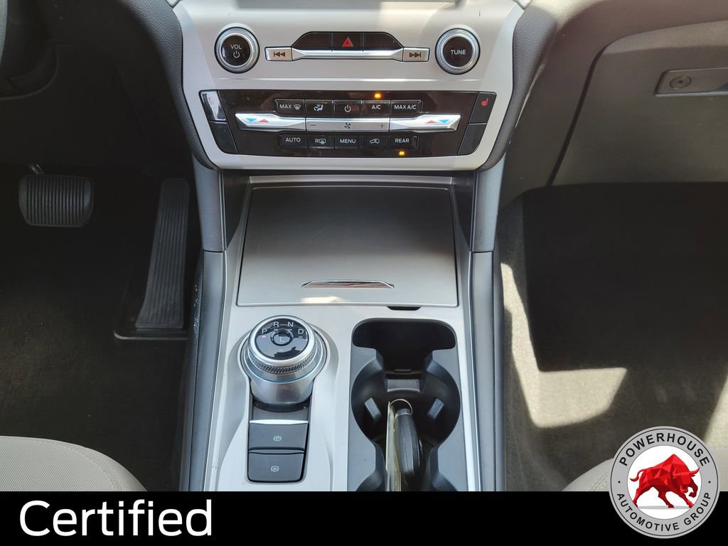 Certified 2022 Ford Explorer XLT RWD image 24