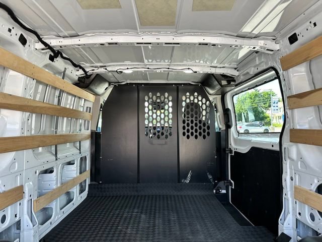Certified 2025 Ford Transit 250 Low Roof w/ Exterior Upgrade Package RWD image 17