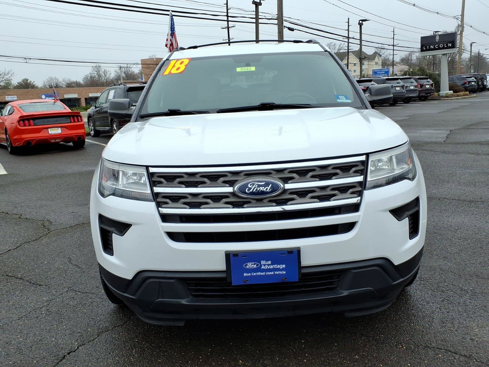 Certified 2018 Ford Explorer FWD image 2