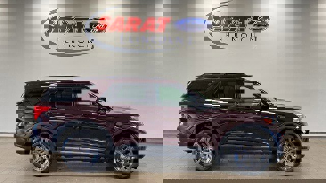 Certified 2022 Ford Explorer XLT w/ Equipment Group 202A image 1