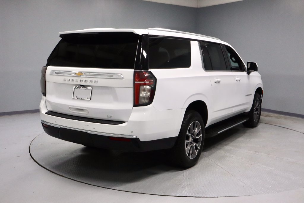 Used 2024 Chevrolet Suburban LT w/ LT Signature Plus Package AWD/4WD image 11