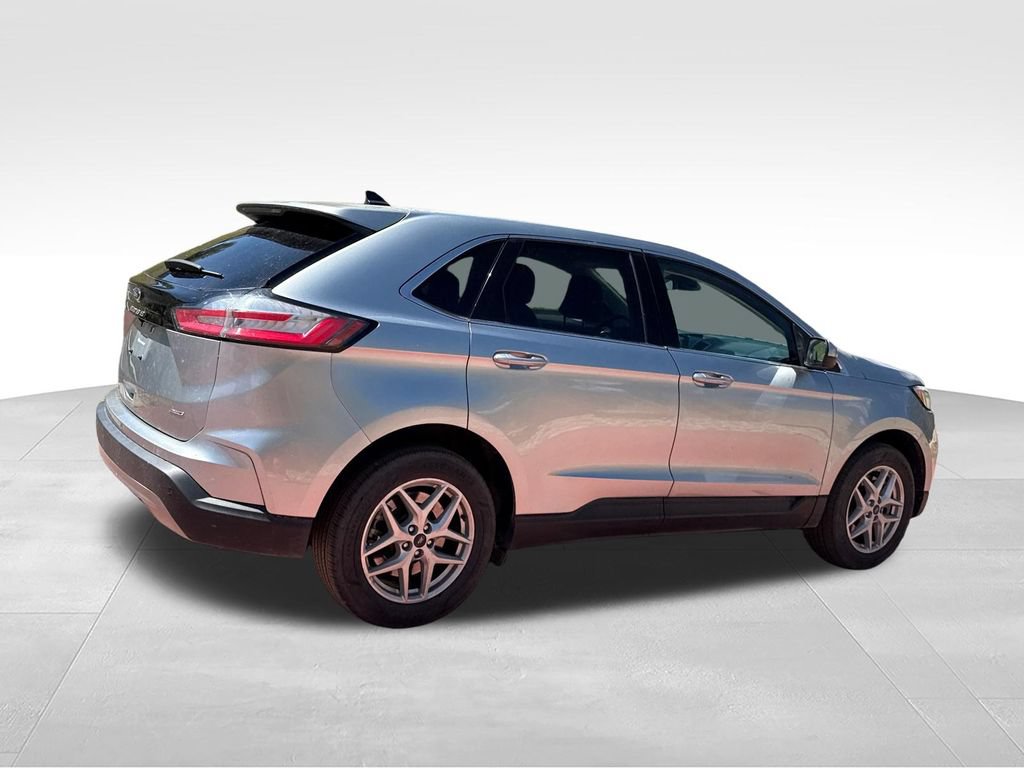 Certified 2024 Ford Edge SEL AWD/4WD image 10