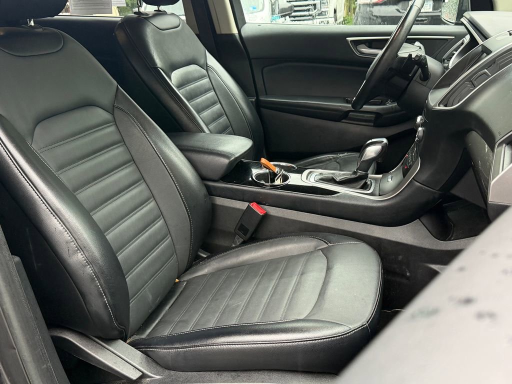 Certified 2018 Ford Edge SEL w/ Equipment Group 201A FWD image 8