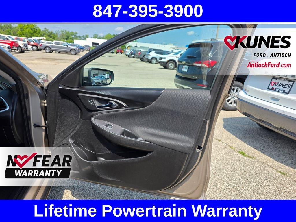 Used 2024 Chevrolet Malibu LT FWD image 31