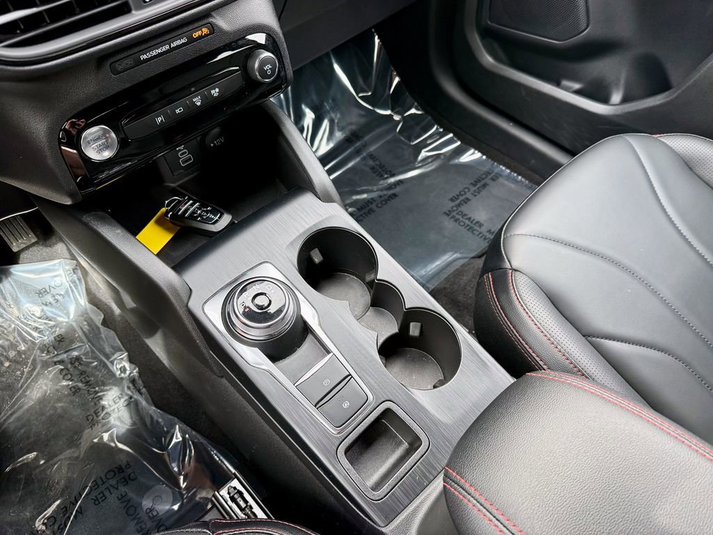 Certified 2025 Ford Escape ST-Line Elite w/ Premium Technology Package image 22
