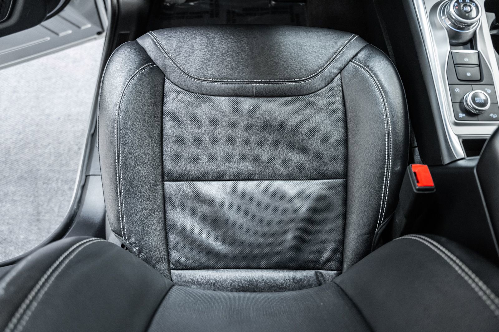 Certified 2020 Ford Explorer ST w/ ST Street Pack image 40