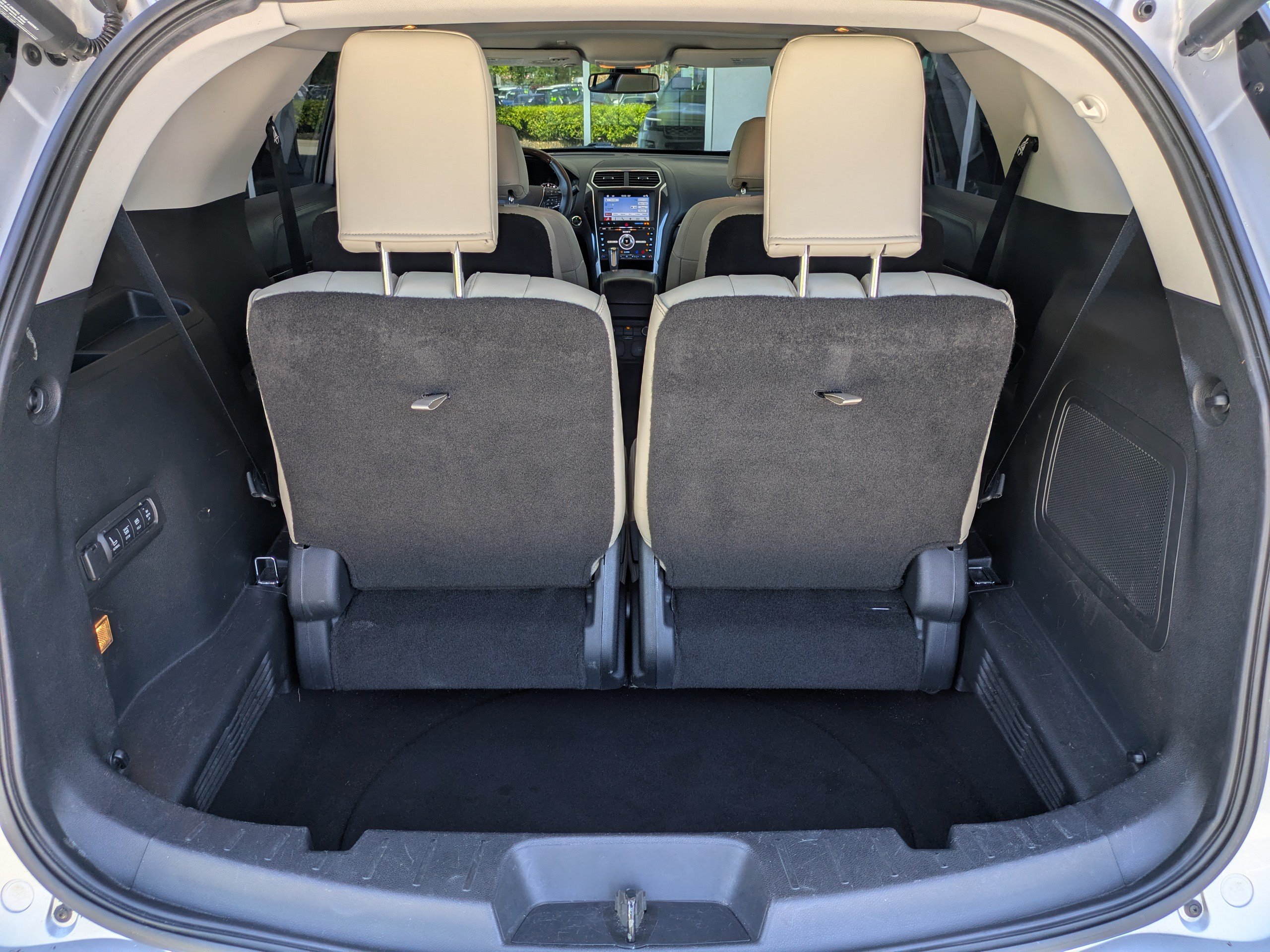 Certified 2017 Ford Explorer Platinum AWD/4WD image 13