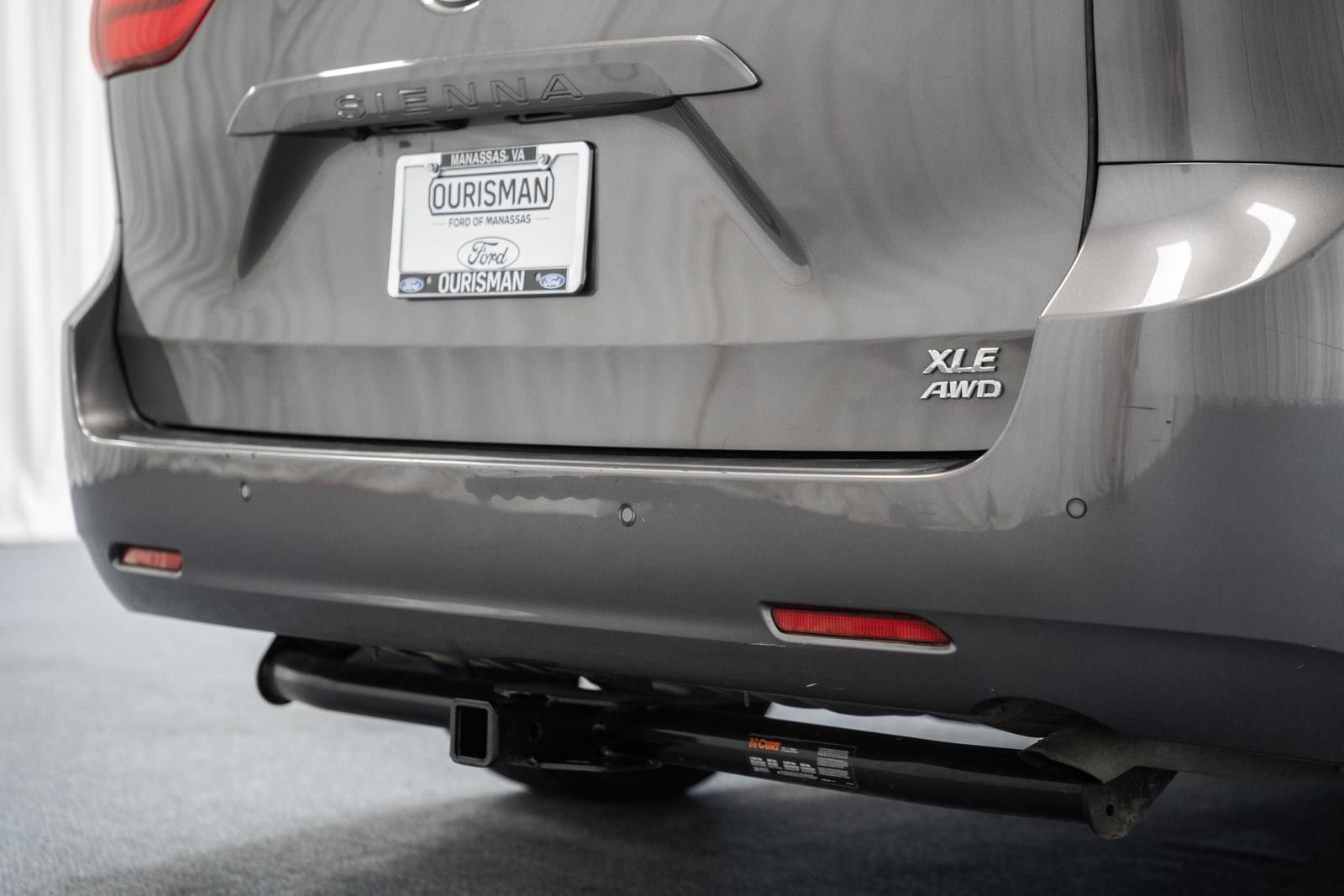 Used 2020 Toyota Sienna XLE w/ XLE Navigation Package image 10