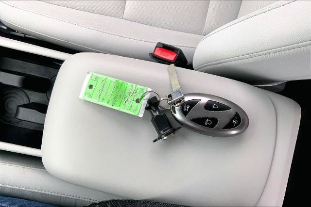 Used 2025 Hyundai Kona SEL AWD/4WD image 14