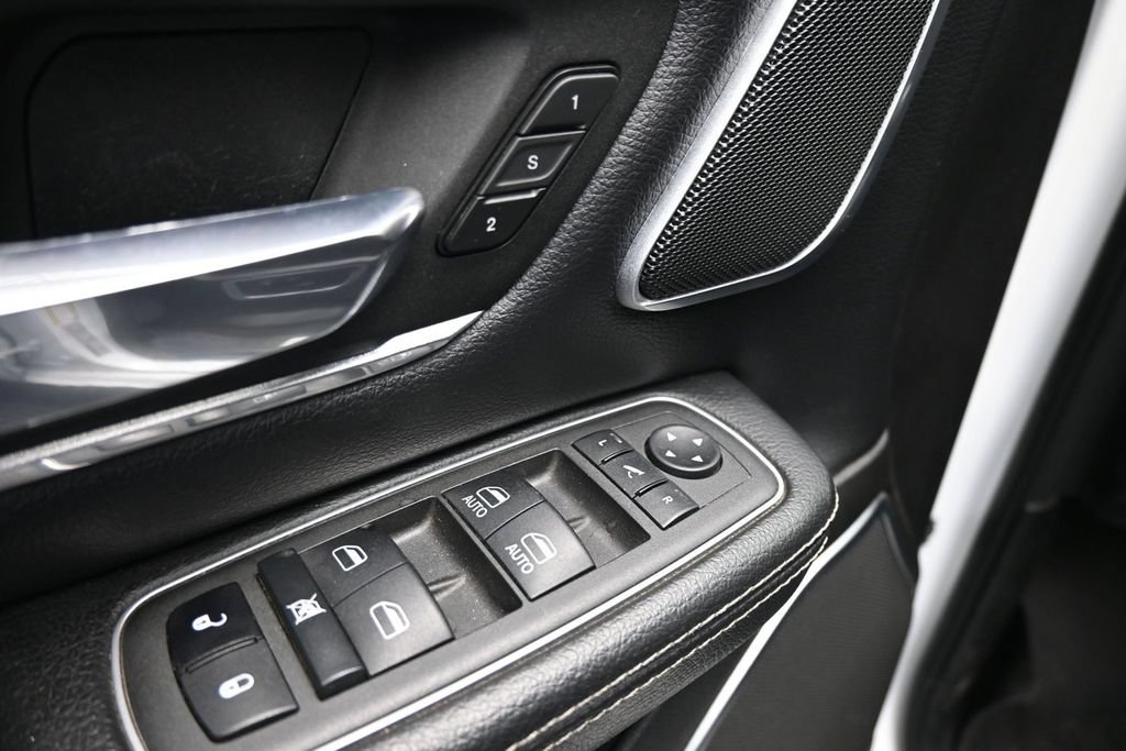 Used 2022 RAM 1500 Laramie AWD/4WD image 13