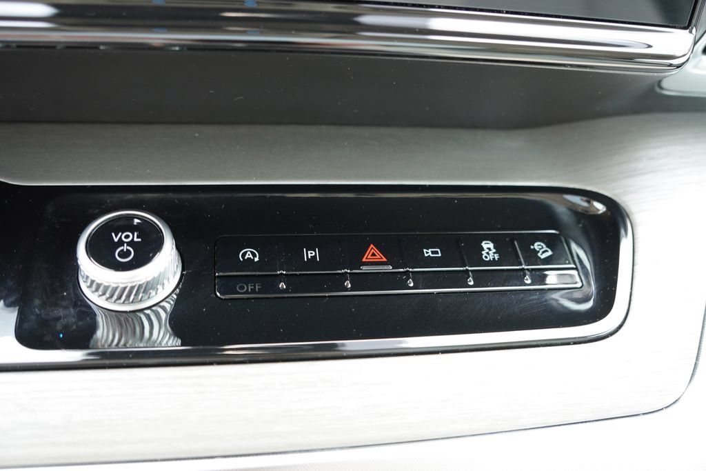 Certified 2025 Ford Expedition Platinum AWD/4WD image 34