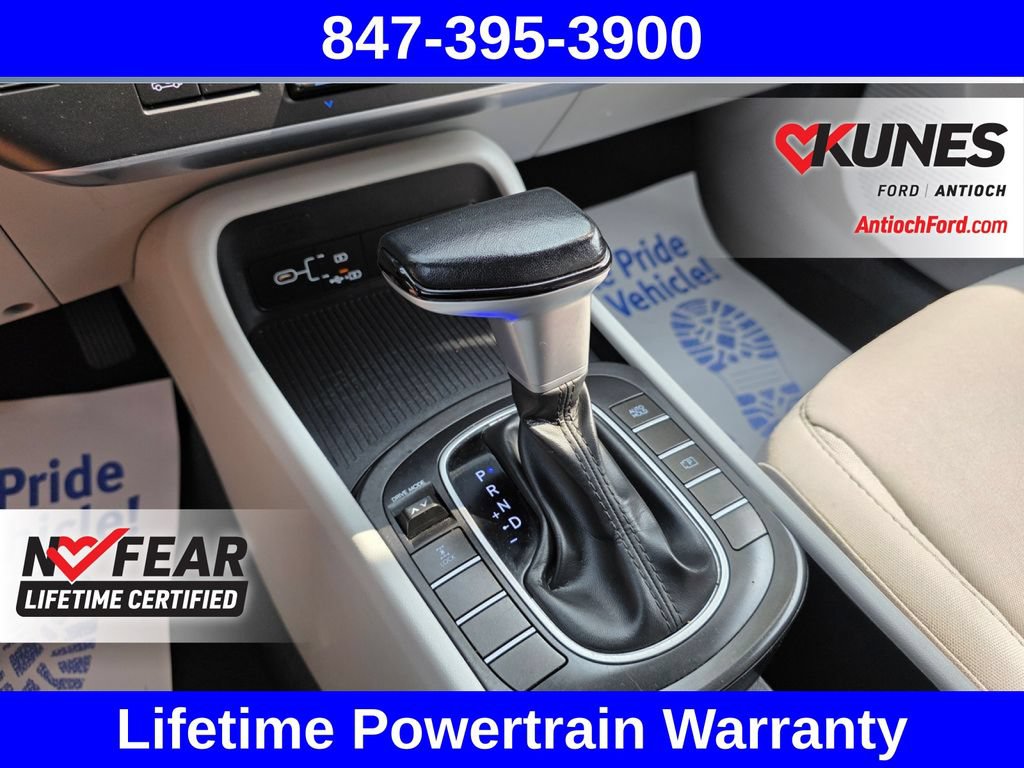 Used 2024 Hyundai Kona SEL AWD/4WD image 46