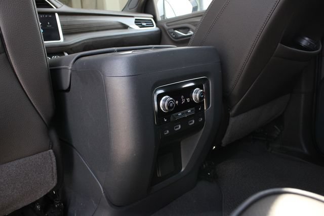 Used 2024 GMC Yukon Denali w/ Advanced Technology Package AWD/4WD image 24