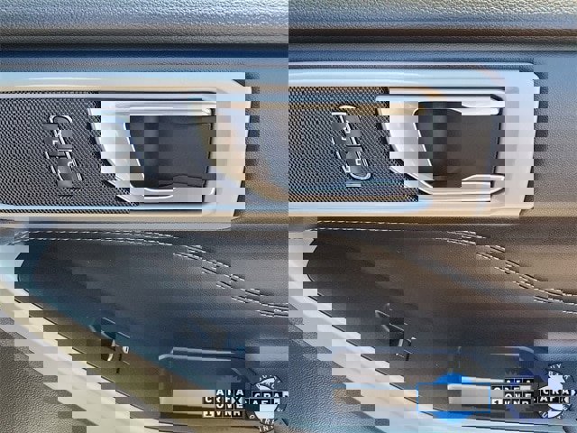 Certified 2022 Ford Explorer XLT w/ Equipment Group 202A image 38