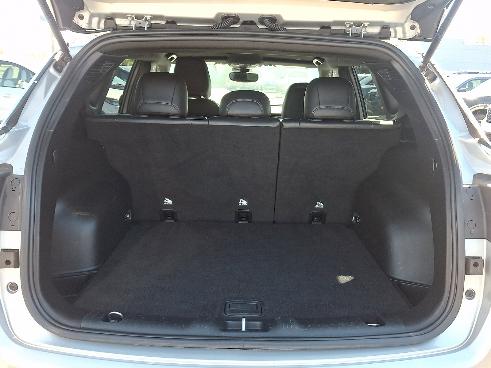 Used 2024 Jeep Compass Latitude AWD/4WD image 25