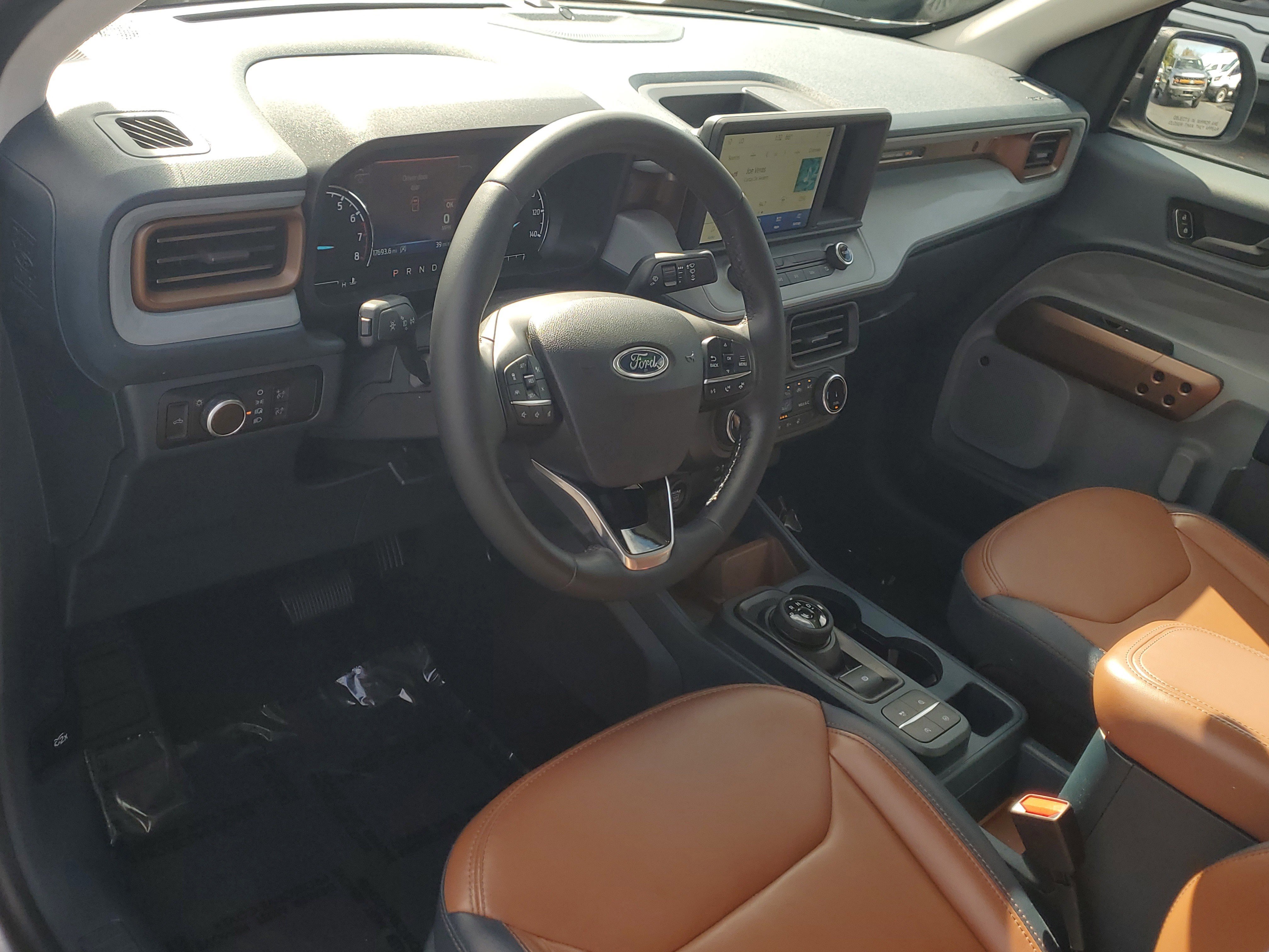 Certified 2024 Ford Maverick Lariat image 20