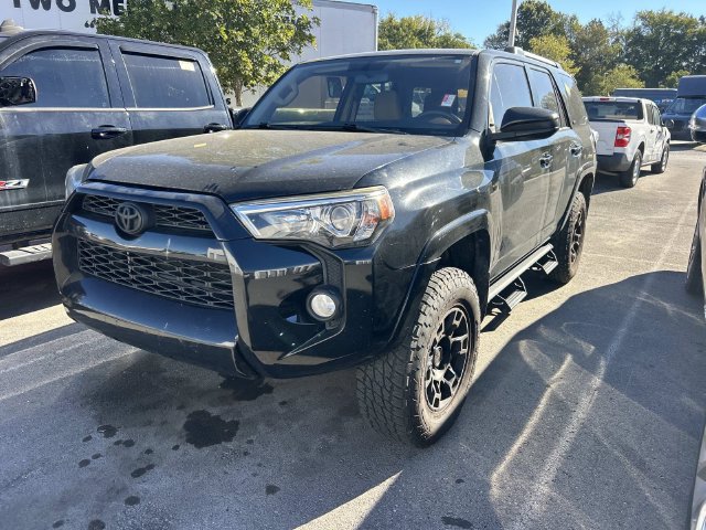 Used 2019 Toyota 4Runner SR5 AWD/4WD image 1