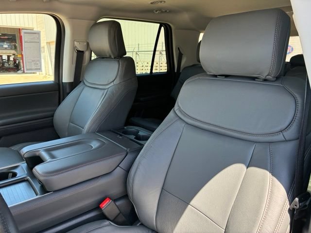 Certified 2025 Ford Expedition Max Active AWD/4WD image 8