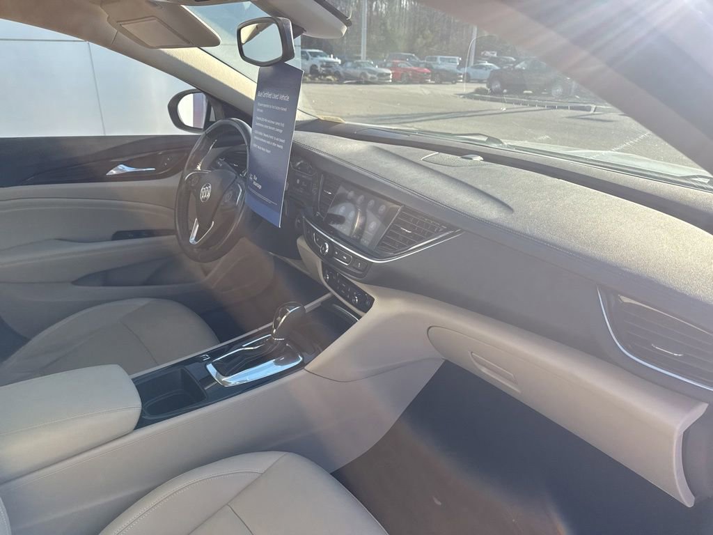 Used 2019 Buick Regal Essence w/ Sights and Sounds Package image 33
