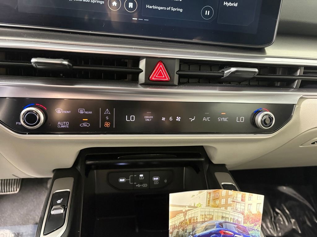 Used 2025 Kia Sorento EX image 21