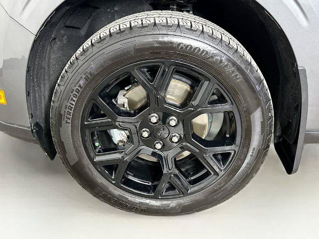 Certified 2025 Ford Maverick XLT w/ XLT Luxury Package AWD/4WD image 8