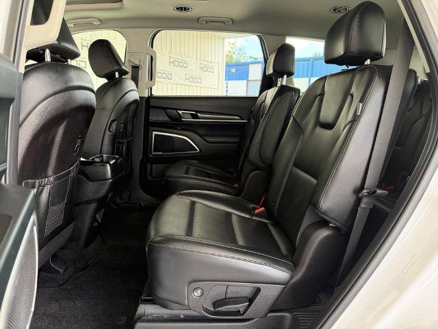 Used 2025 Kia Telluride S FWD image 8