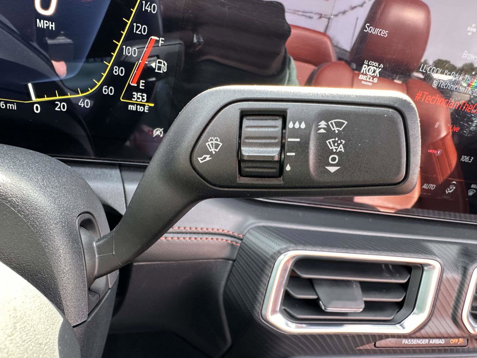 Certified 2025 Ford Mustang Premium image 19