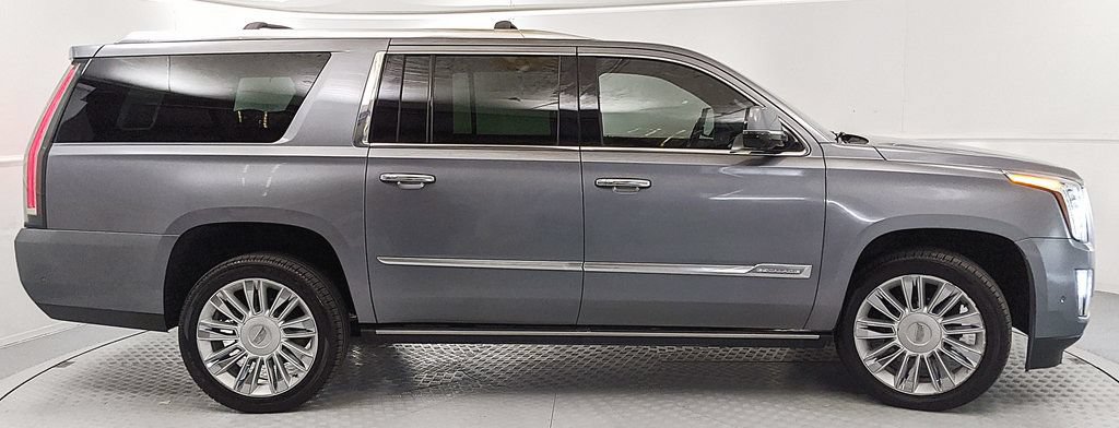 Used 2019 Cadillac Escalade ESV Platinum AWD/4WD image 2
