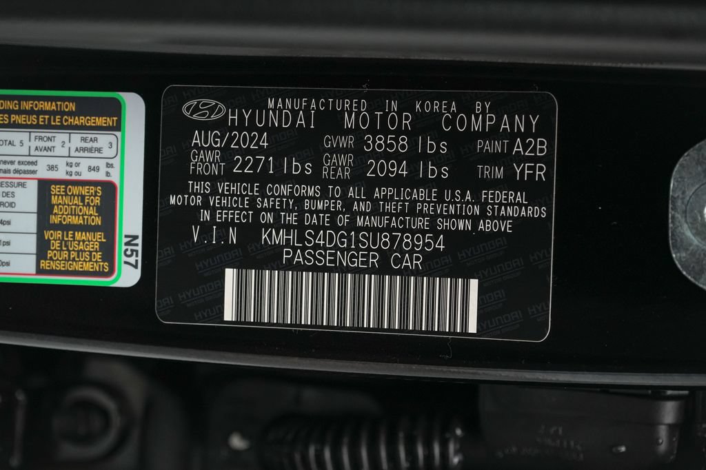 Used 2025 Hyundai Elantra SEL FWD image 25