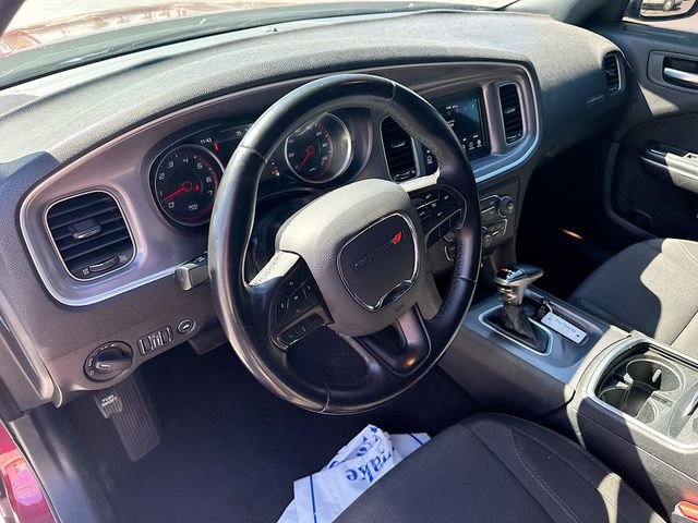 Used 2019 Dodge Charger SXT image 10