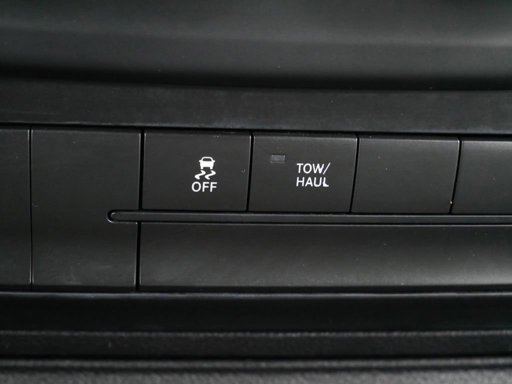 Used 2017 RAM 1500 Classic SLT image 25