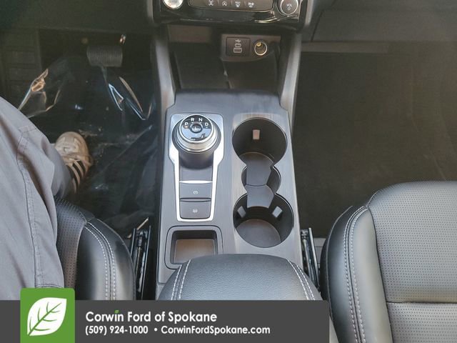 Certified 2025 Ford Escape Platinum image 34