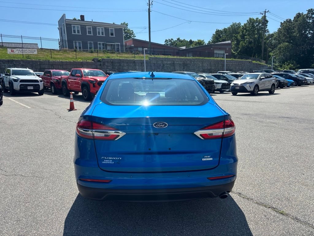 Certified 2020 Ford Fusion SE FWD image 5