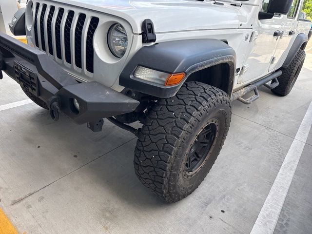 Used 2020 Jeep Gladiator Sport AWD/4WD image 5