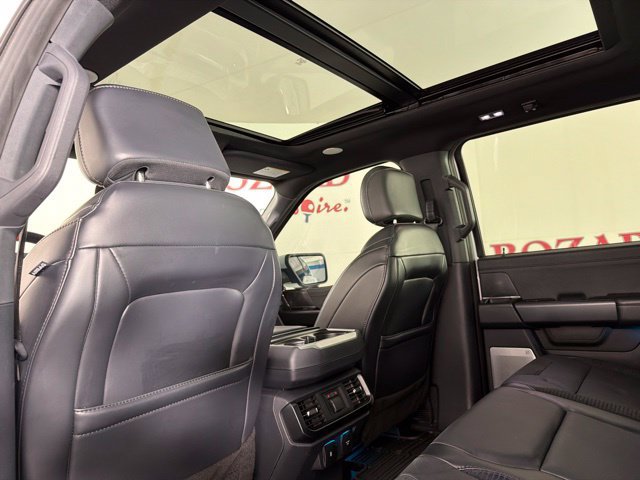 Certified 2023 Ford F150 Raptor w/ Raptor 37 Performance Package AWD/4WD image 32