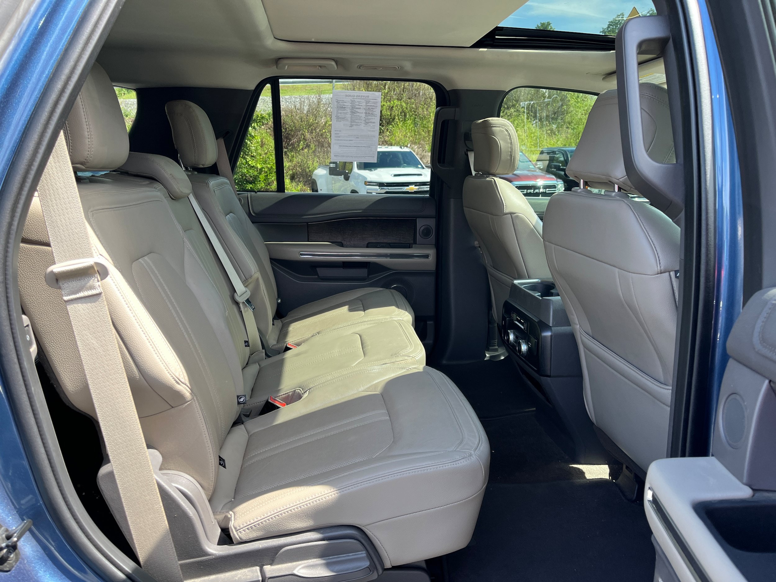 Certified 2019 Ford Expedition Limited w/ Equipment Group 301A AWD/4WD image 8