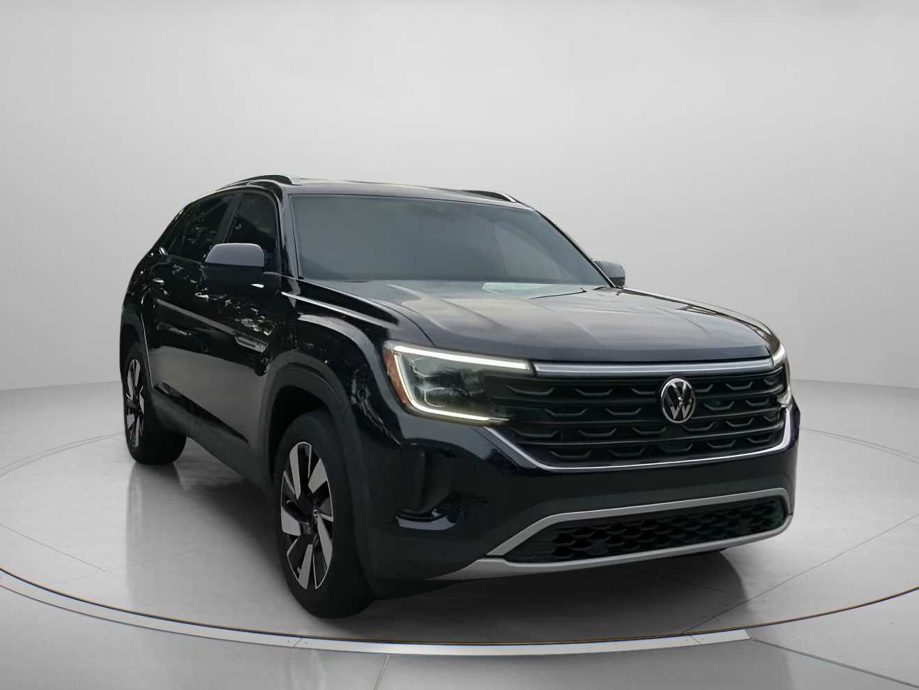 Used 2026 Volkswagen Atlas Cross Sport SE FWD image 4