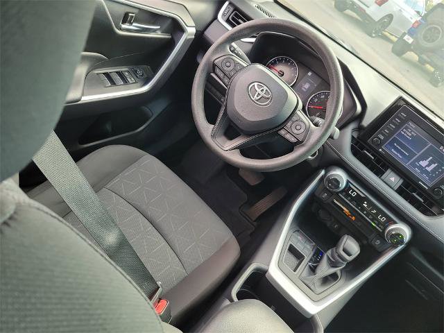 Used 2022 Toyota RAV4 XLE image 16
