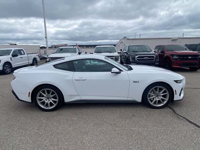 Certified 2024 Ford Mustang GT Premium RWD image 4