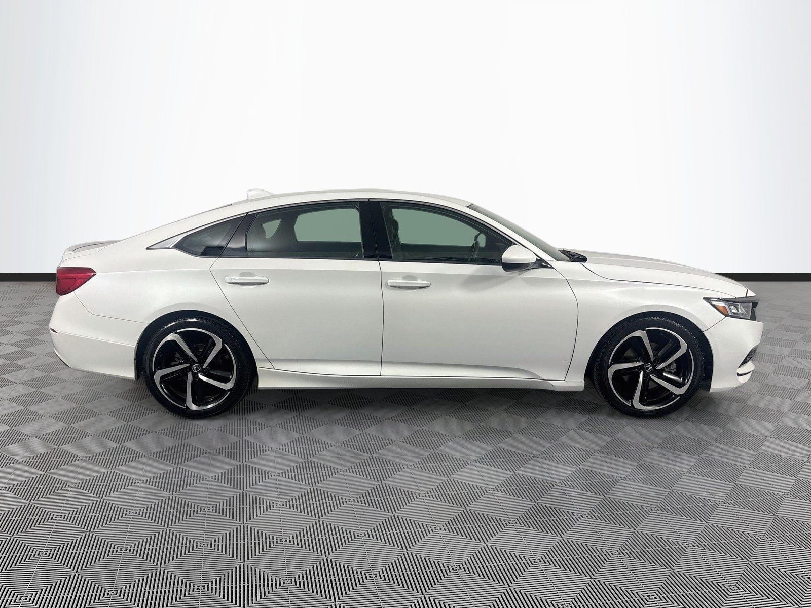 Used 2020 Honda Accord Sport image 8