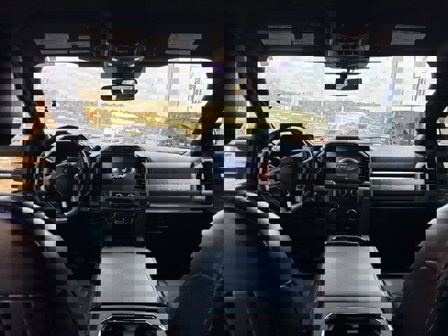 Certified 2022 Ford F450 Lariat w/ Lariat Ultimate Package image 13