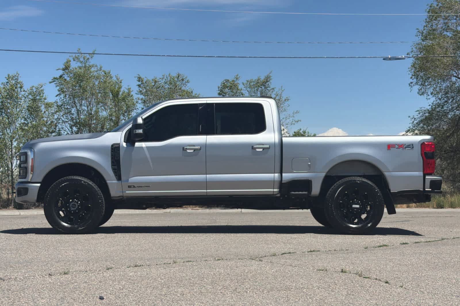 Certified 2023 Ford F350 Lariat w/ Lariat Ultimate Package AWD/4WD image 5
