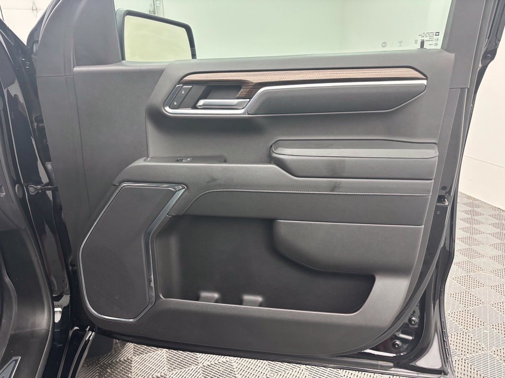 Used 2024 Chevrolet Silverado 1500 LT Trail Boss AWD/4WD image 38