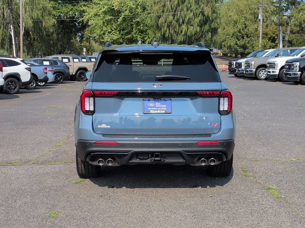 Certified 2025 Ford Explorer ST AWD/4WD image 4