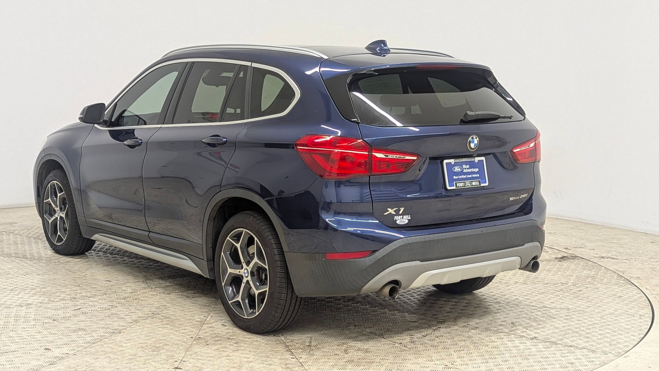 Used 2018 BMW X1 sDrive28i w/ Convenience Package image 3