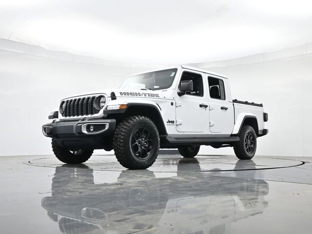 Used 2025 Jeep Gladiator Sport AWD/4WD image 34